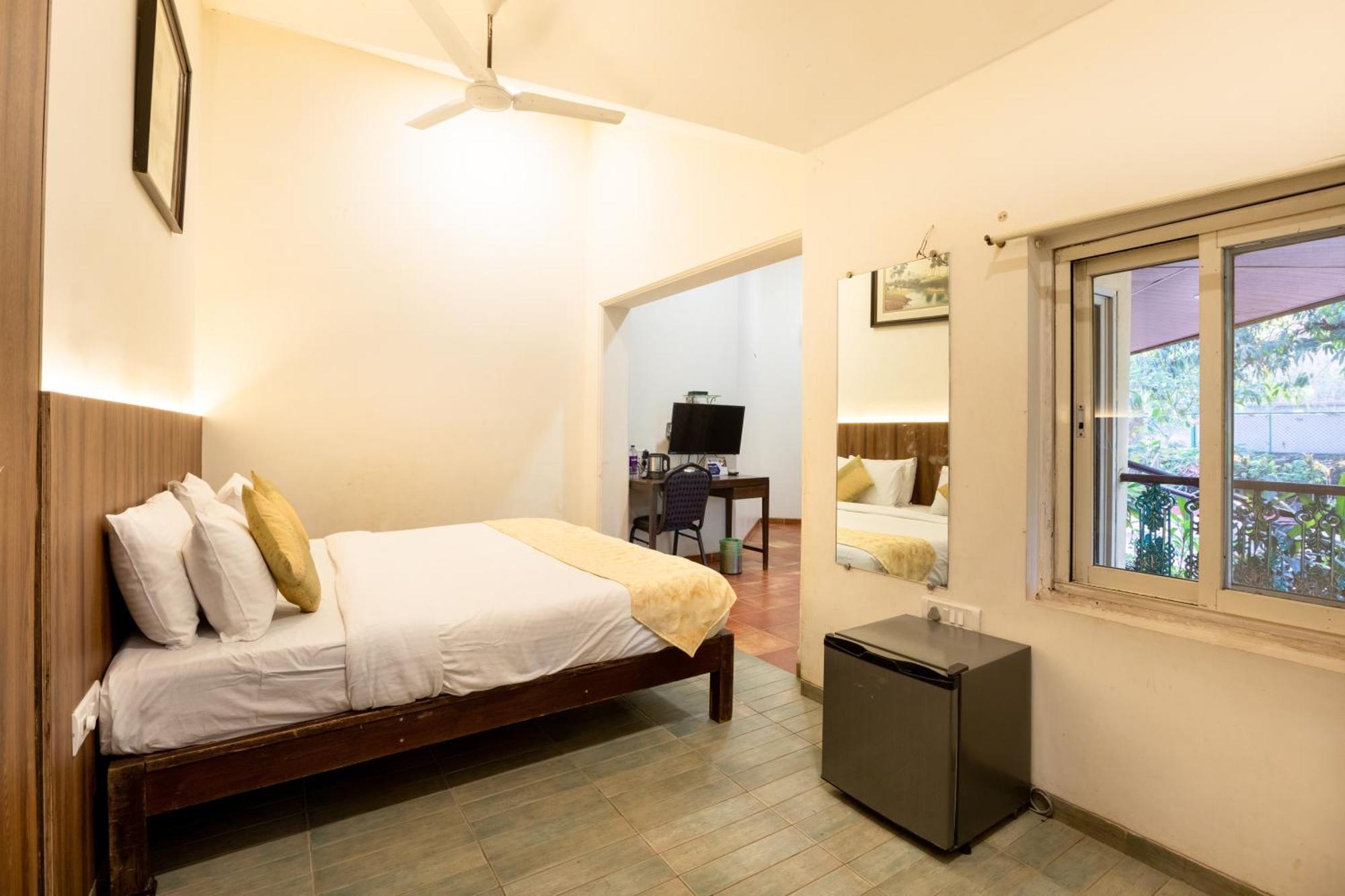 Zaras Resort Khandala Лонавала Экстерьер фото