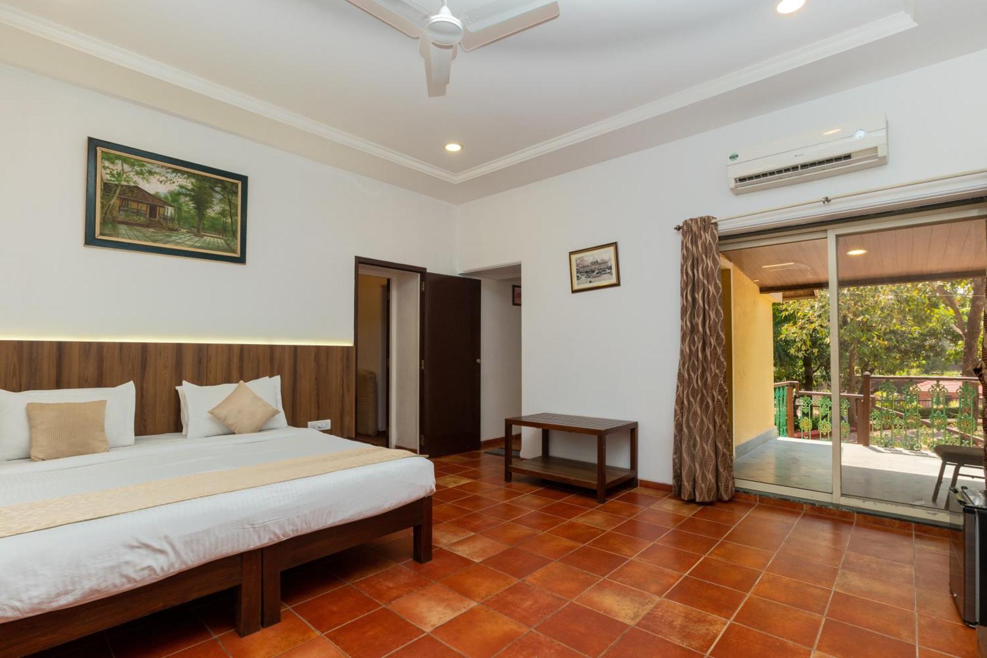 Zaras Resort Khandala Лонавала Экстерьер фото
