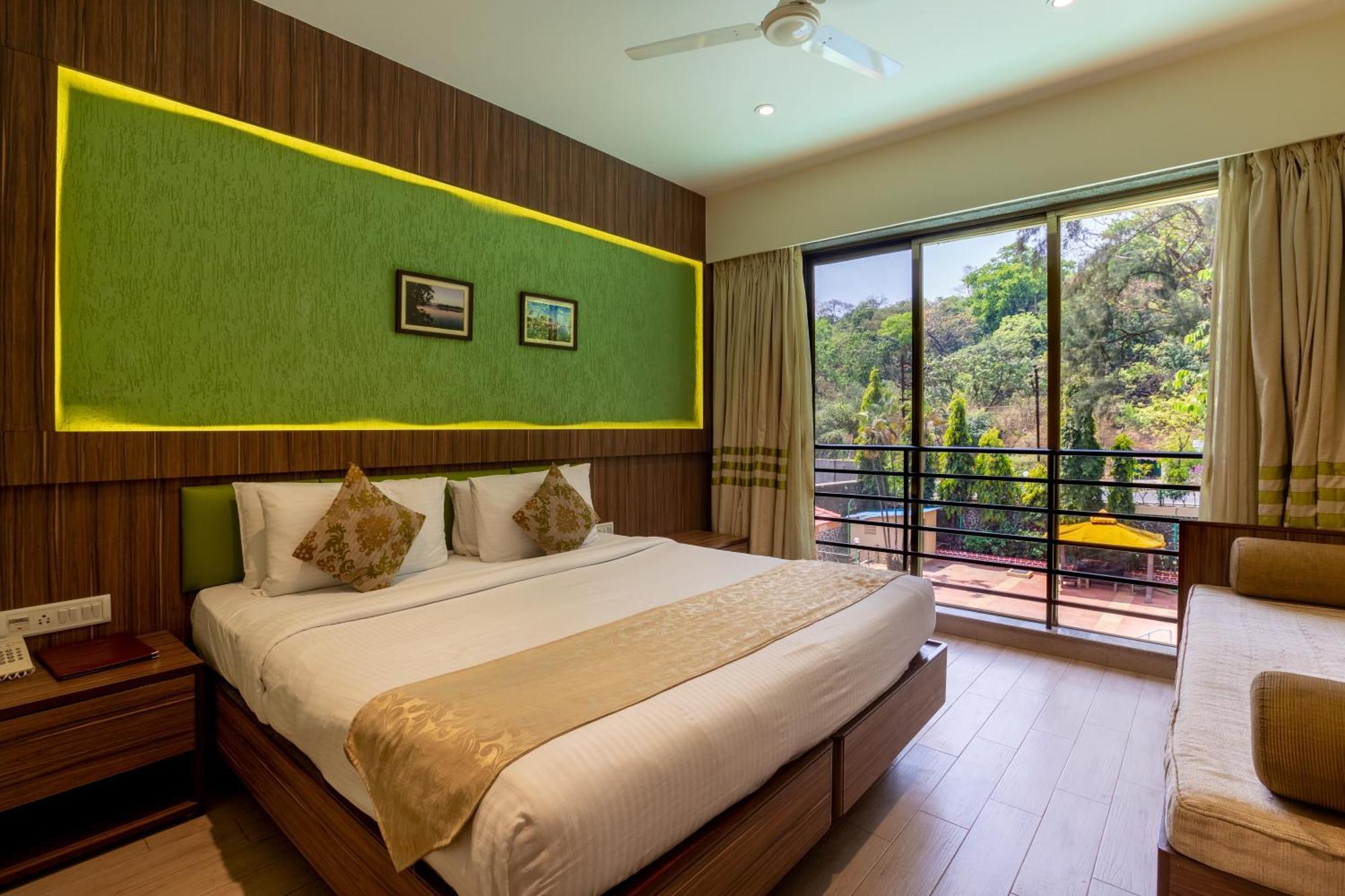 Zaras Resort Khandala Лонавала Экстерьер фото